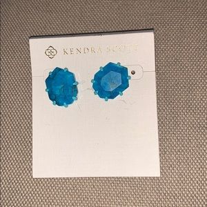 NWT KENDRA SCOTT MORGAN BLUE STUDS